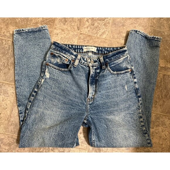 Abercrombie mom high rise jeans - Picture 2 of 3